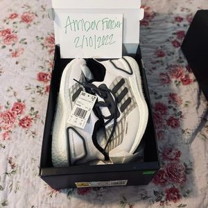 Adidas ultraboost x James Bond 007